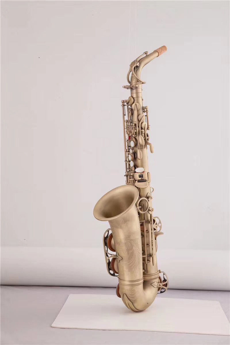 ساكسفون ألتو موديل 54 مطلي بال - مراجعة Musical Instrument Reed وسعره