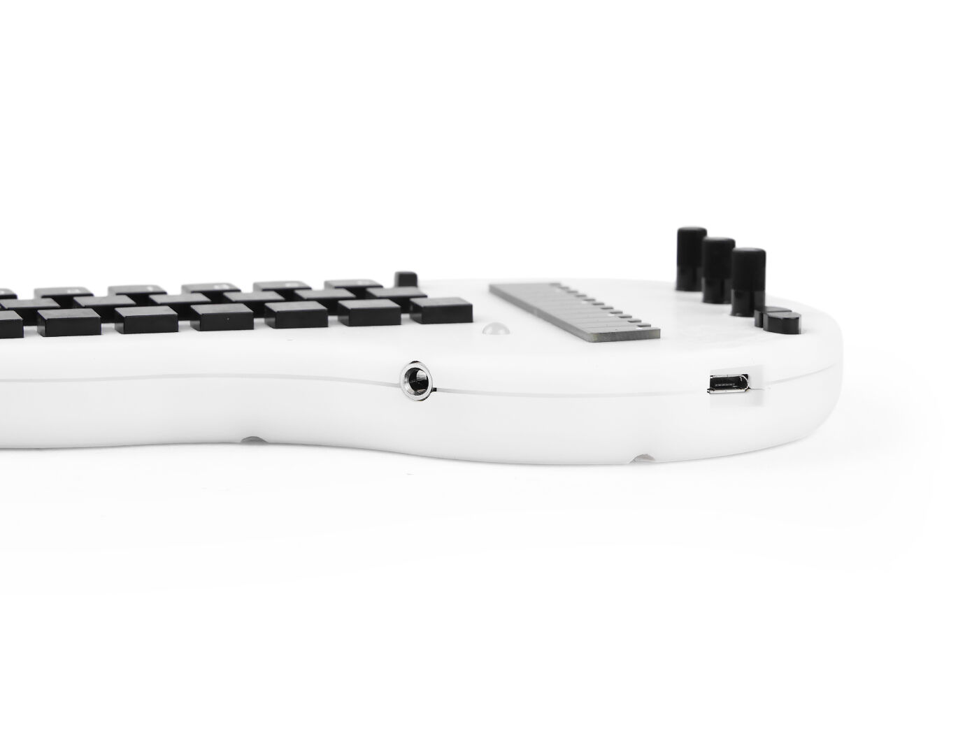 Minichord Synthesizer Mini Cor - مراجعة Musical Instrument Vector وسعره